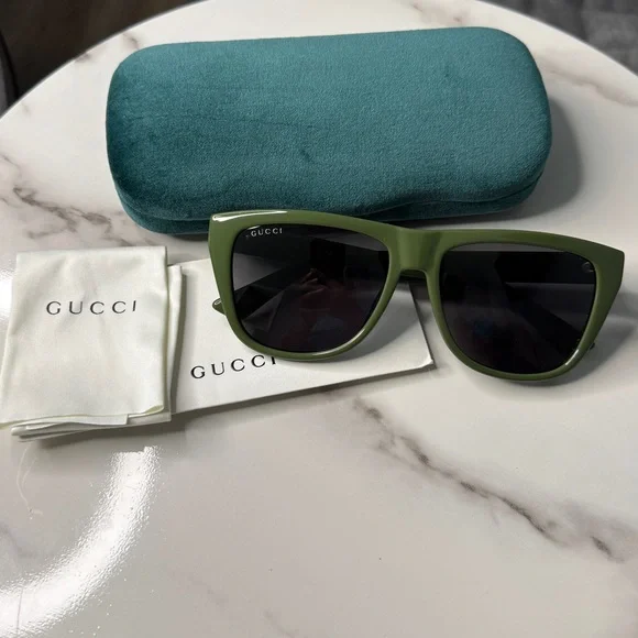 Gucci Sunglasses - Picture 1 of 4